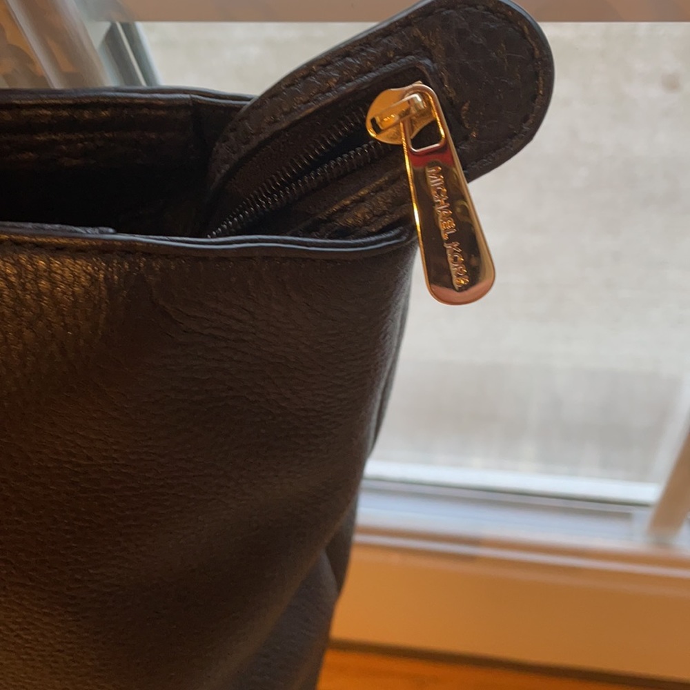 Michael Kors Leather Chain Tote - Picture 3 of 9